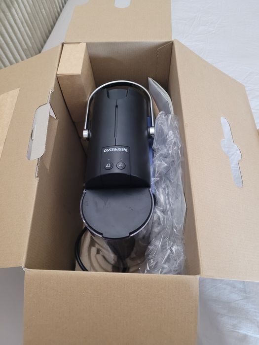 Máquina de café Nespresso Pixie Azul pouco usada