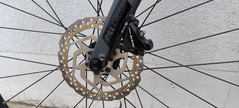 CUBE CROSS RACE (przełaj/gravel), Shimano 105 (hydraulika), Rozmiar 56