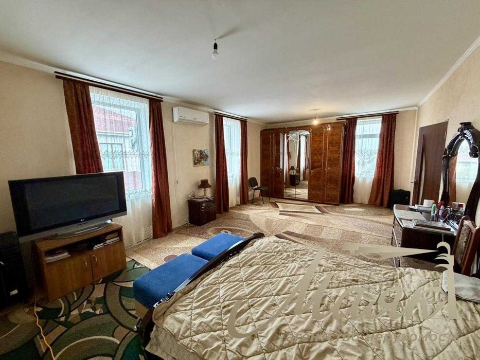 Продаж затишного 2 поверхового будинку в с. Володимирівське