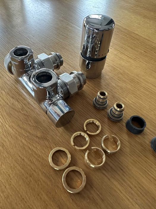 Zawór termostatyczny ComAp FlexoDesigne 1/2" 4w1 z Głowica Terma