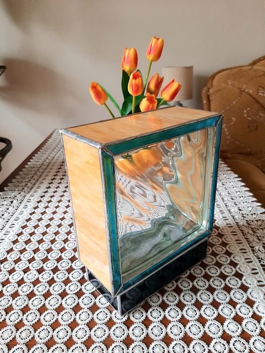 Nastrojowa lampka stołowa z luksfera  i szkła witrażowego , styl retro