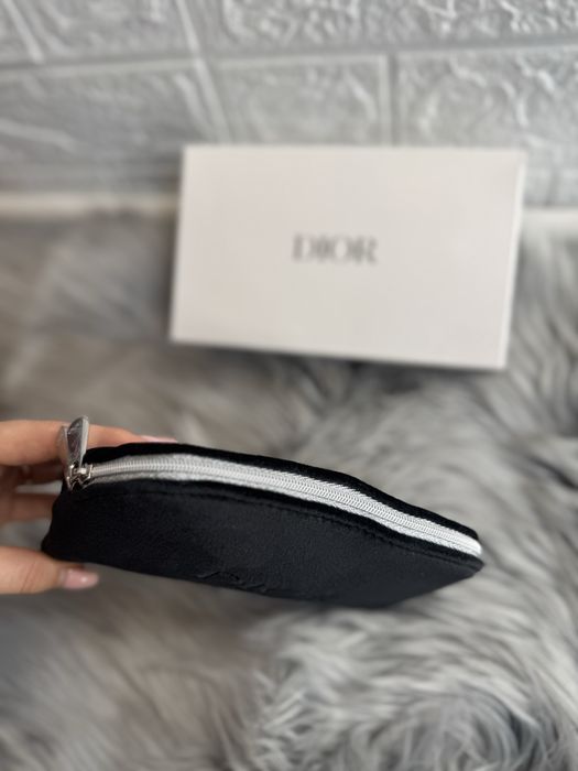 Косметичка Dior нова
