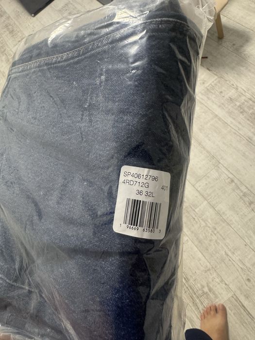 Джинсы Calvin Klein, новые