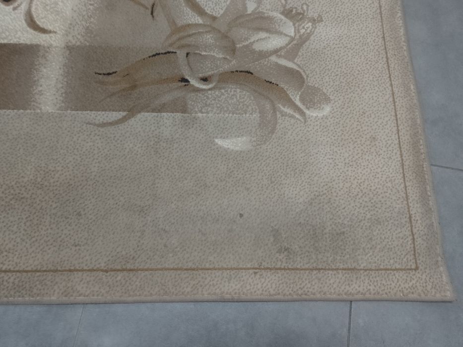 Sprzedam dywan 225x160 cm.
