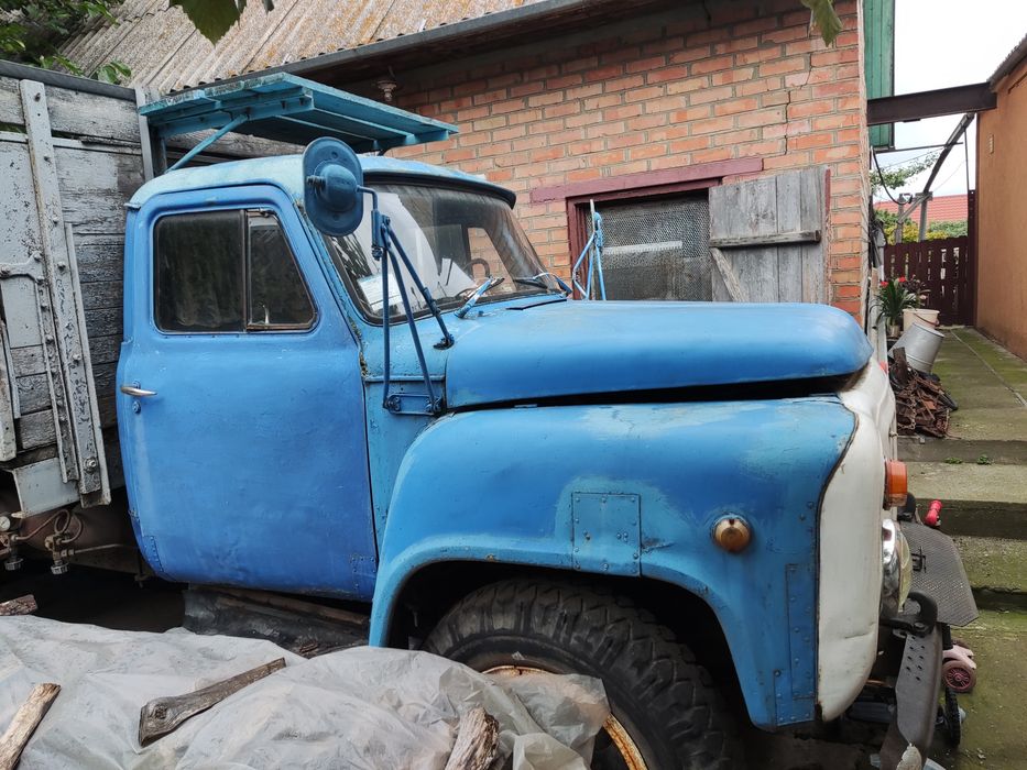 Газ 52 бортовий газ
