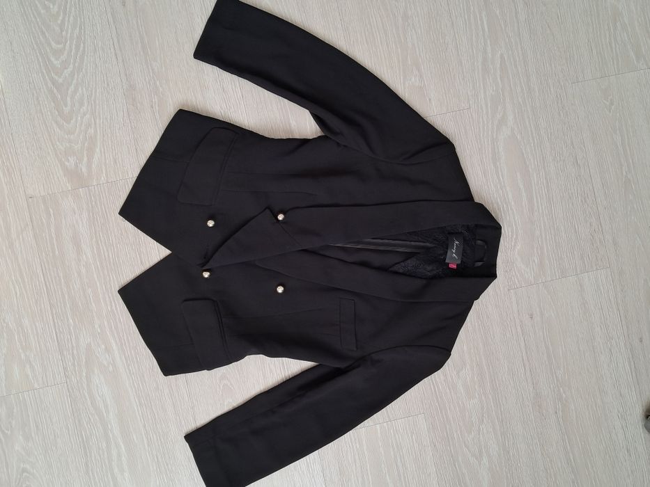 Жіночі жакети С, М