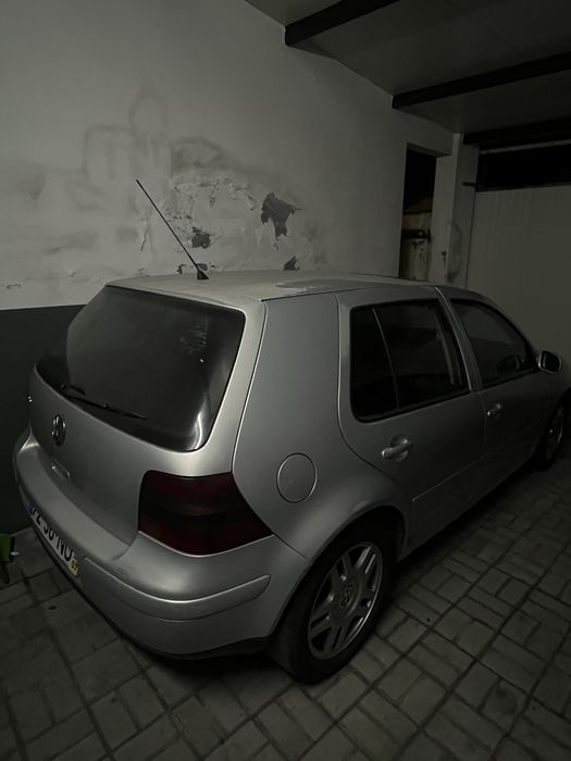 Golf 4 - 110  cv