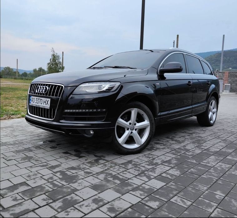 Audi Q7 3.0 tdi.