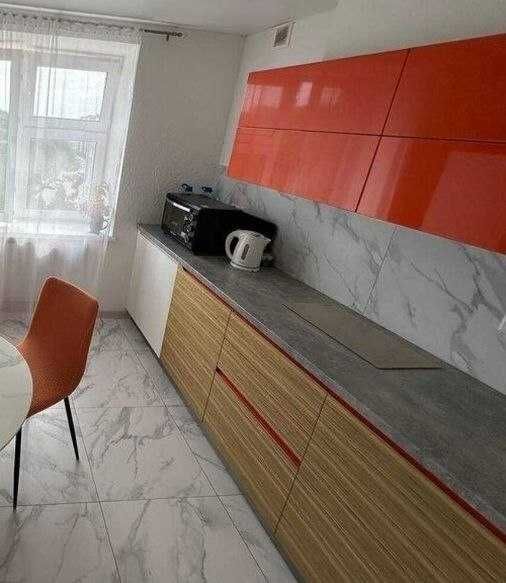 Продається 2-кімнатна квартира на Озерній з євроремонтом — 70 м², вул. Лісогринівецька