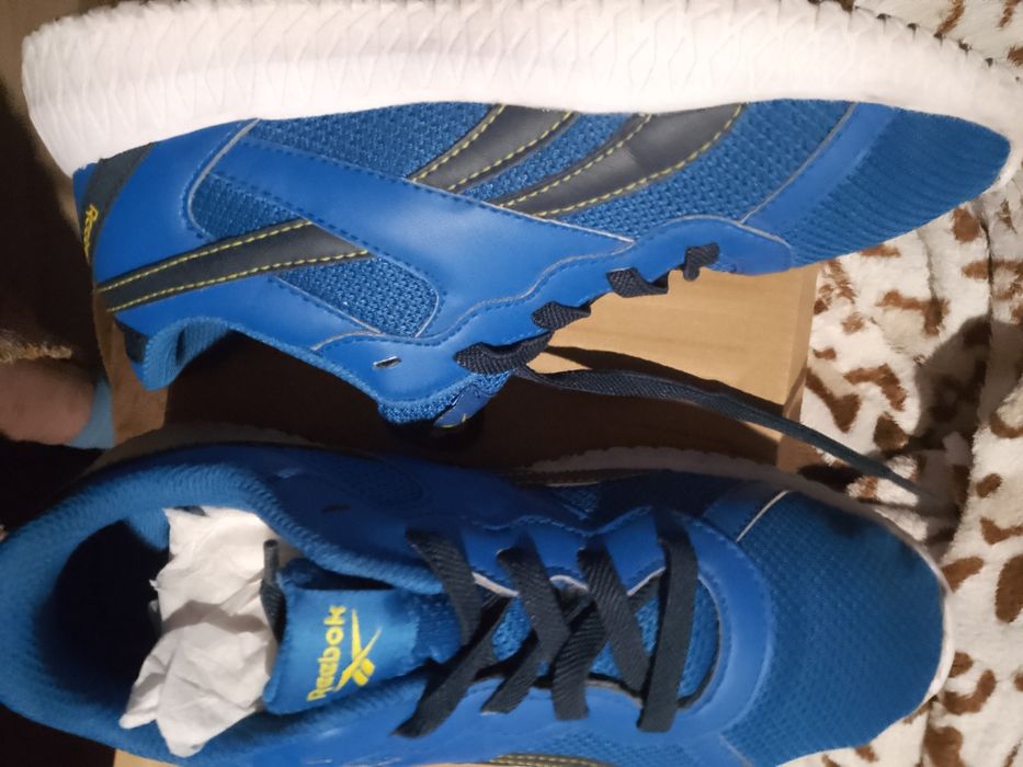 Кроссовки для мальчика Reebok!!! 37размер  750грн