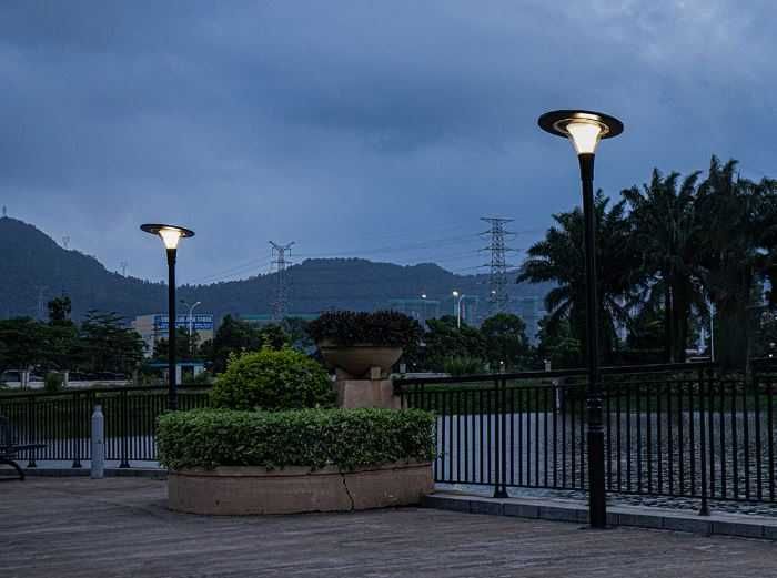 Lampa solarna parkowa LED Sanko ATHENA 18W 3/6 K 2800lm LiFePO4 154Wh