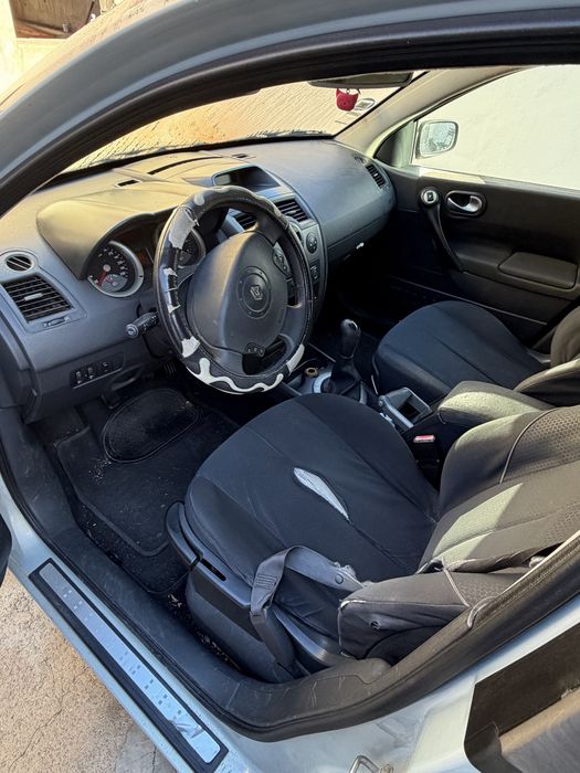 Renaulte megane II — photo 4