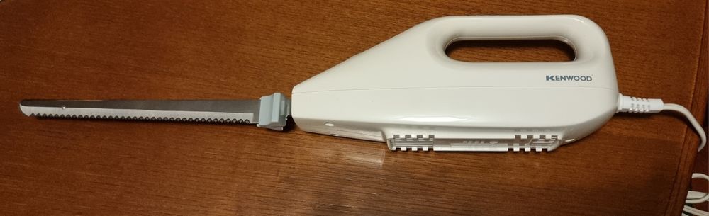 Faca elétrica Kenwood A1012