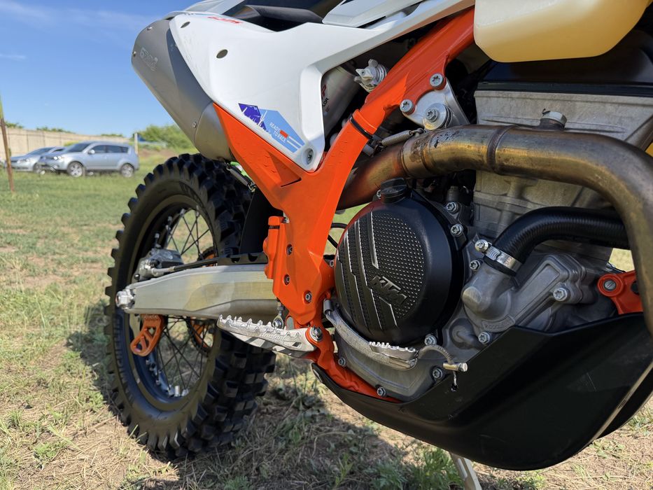 КТМ 250 EXC-F SIX DAYS 2024 Офіційний