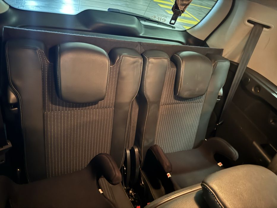 Renault Grand Scénic 1.5 dCi | 7 Lugares