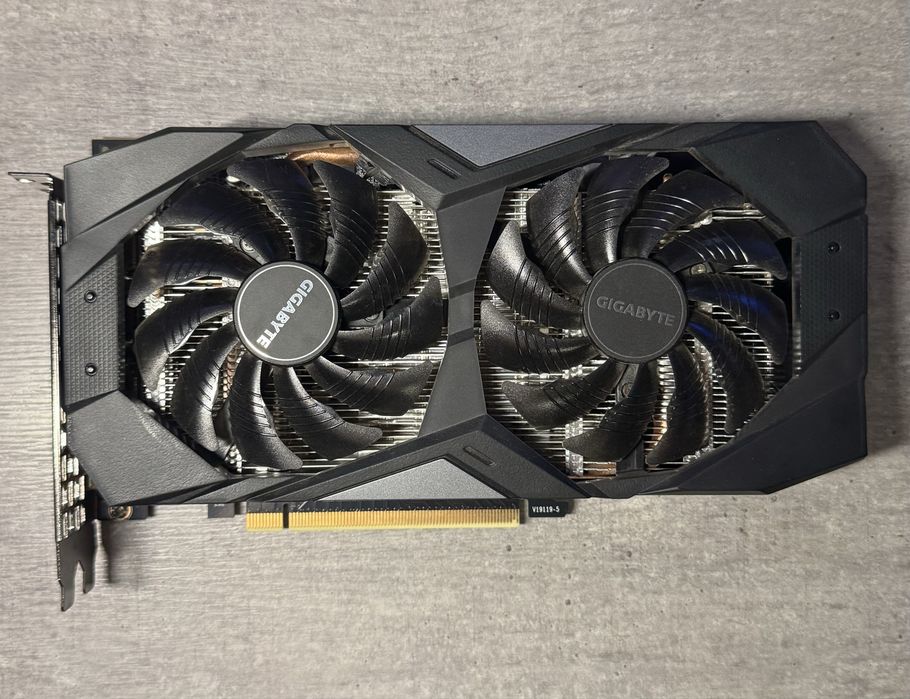 Видеокарта Gigabyte RTX 2060 6gb Windforce OC