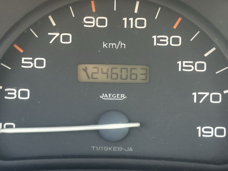 Peugeot 206 comercial