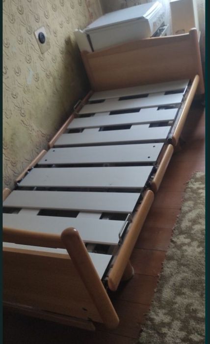 Ліжко функціональне