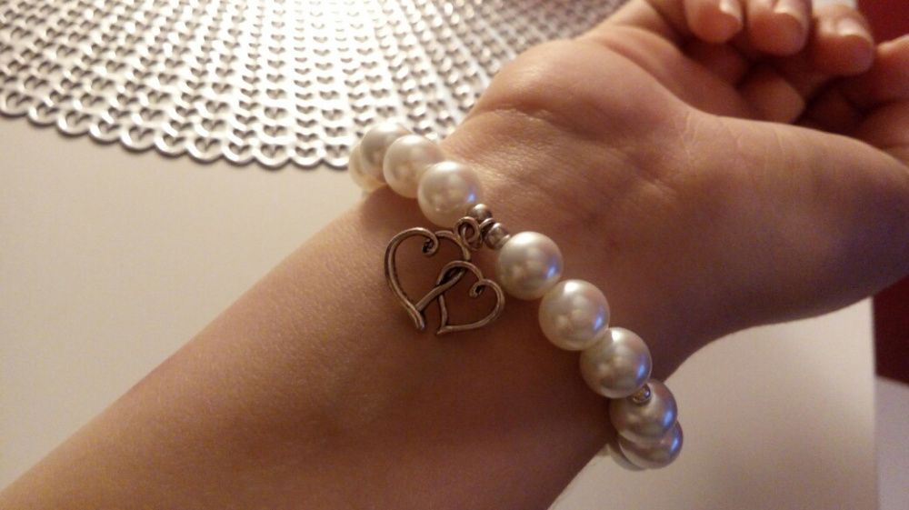 Bransoletka perły z zawieszką