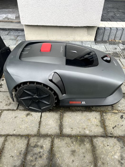 Mova 600 Robot koszący DEMO