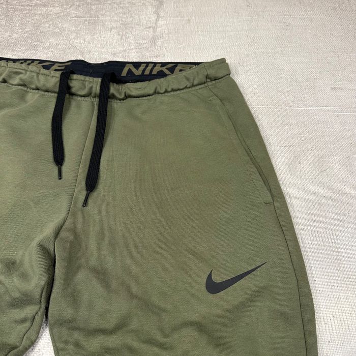 M(size) Штани Nike running dri-fit nsw