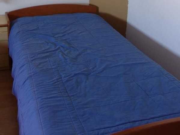 Estudio de Quarto em Madeira Cerne