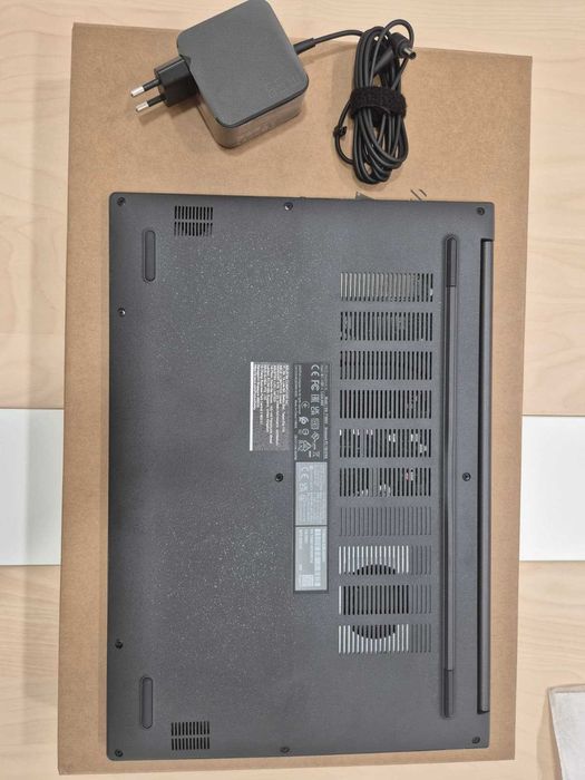 ASUS VivoBook 16 F1605VA – i5-13420H | 32GB RAM | 1TB SSD | Windows 11