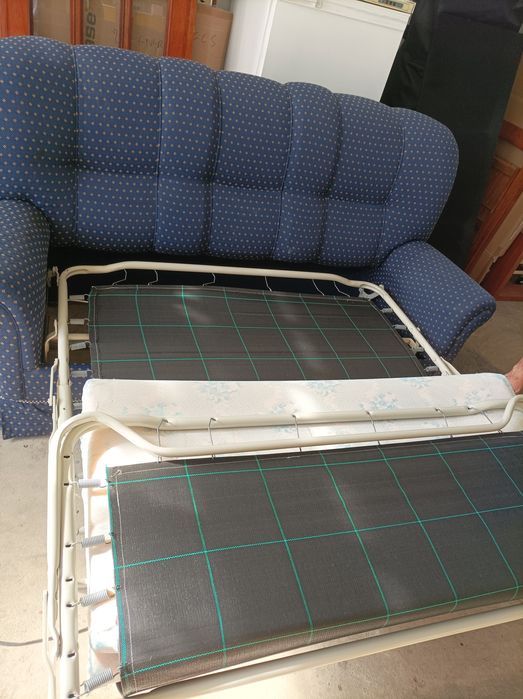 Sofá Cama Azul de Tecido Reforçado