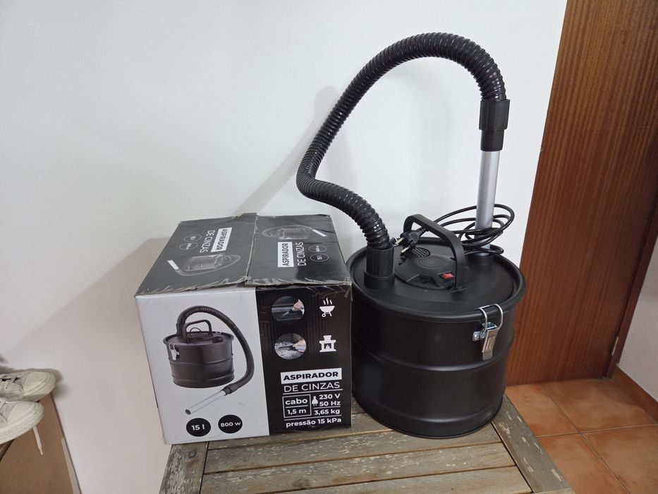 Aspirador de cinzas