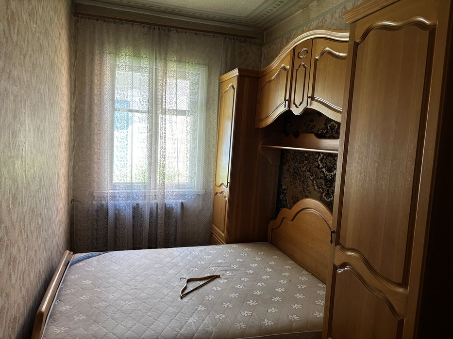 Продам полдома пл. 93м2 в центре пос. Хорошево (20 км от центра Харькова)