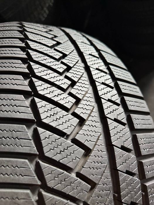 255/55R18 Continental 25p