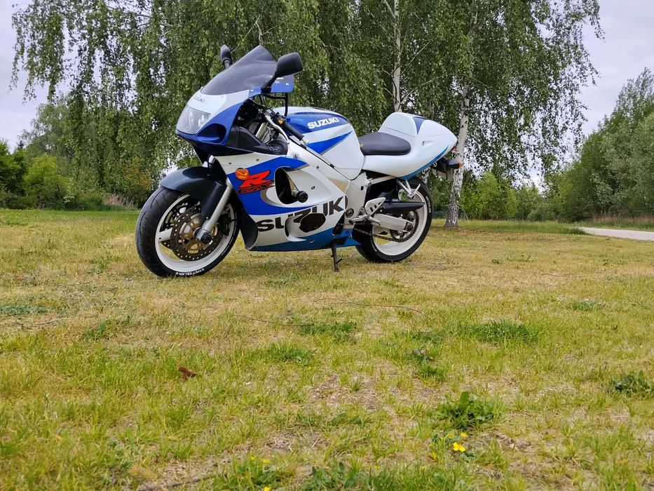 Suzuki GSX-R 750 SRAD 2000r.