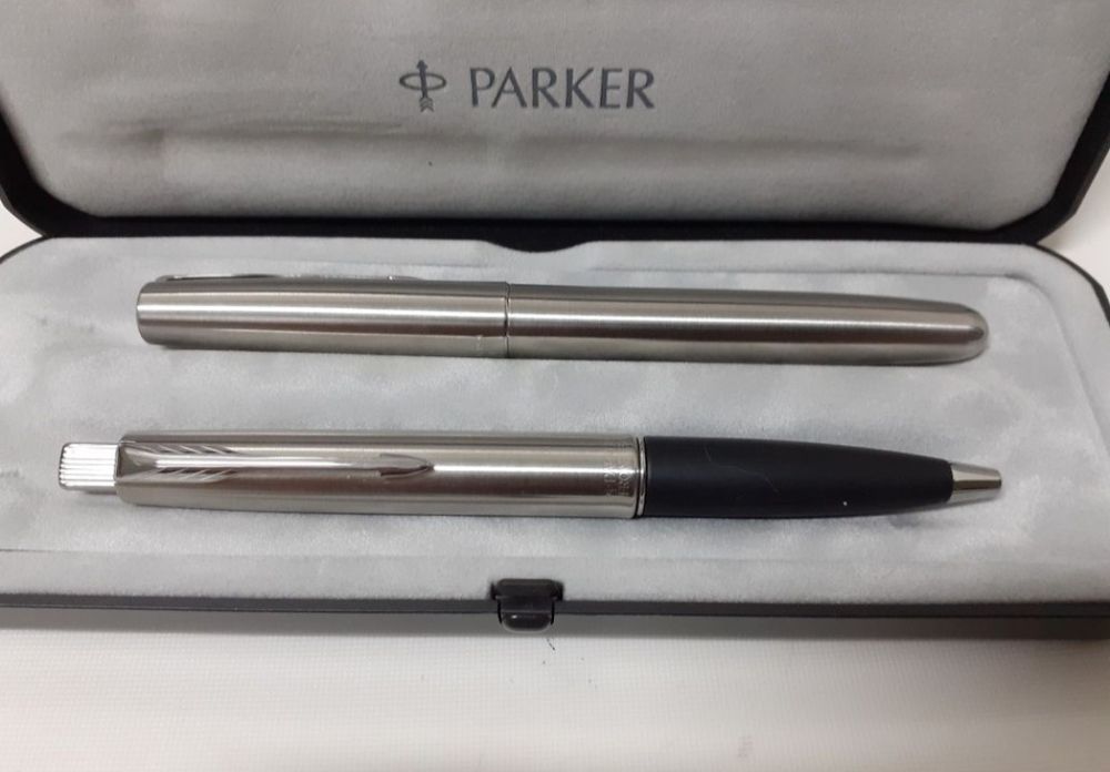 Conjunto de canetas Parker Frontier