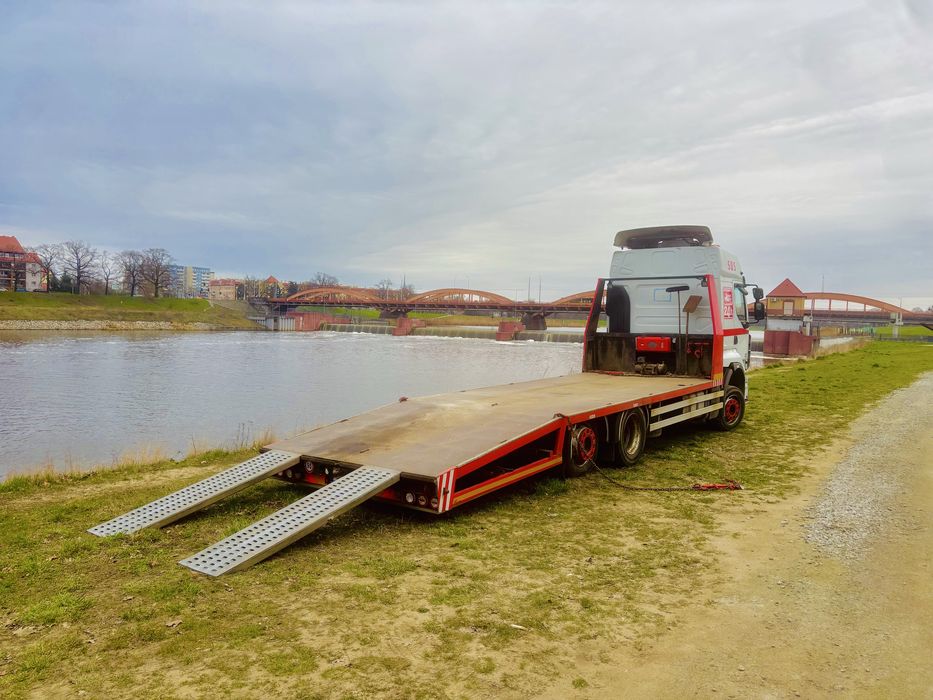 24/7 Transport maszyn i pojazdów, laweta, pomoc drogowa