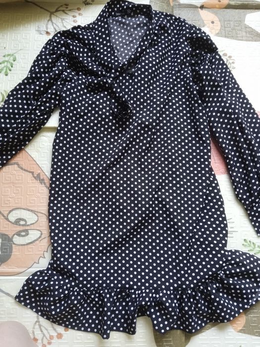 Сукня жіноча чорна в горошок