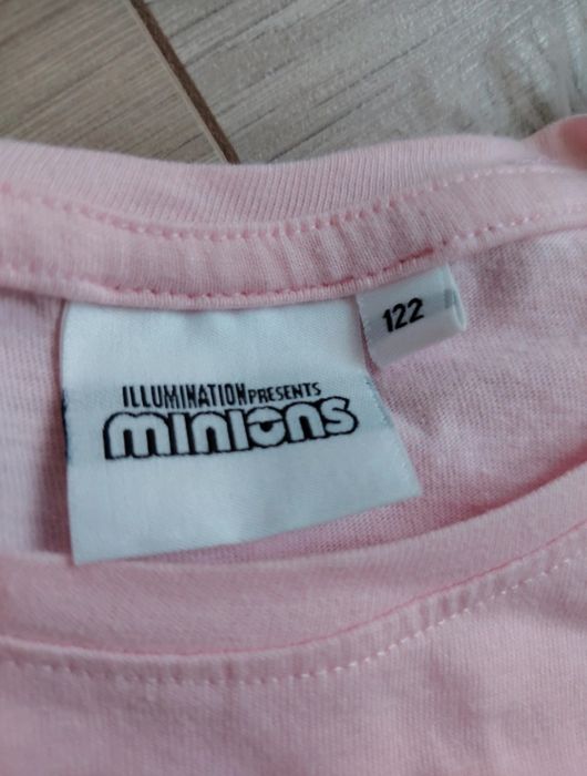 Piękna różowa sukienka dla dziewczynki Minionki 122