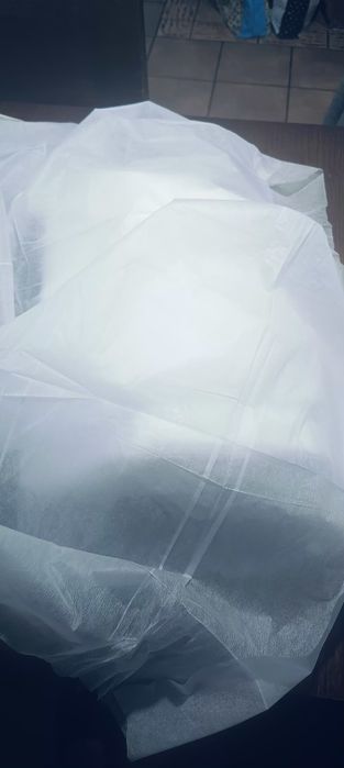 Prześcieradło jednorazowe na łóżko kosmetyczne