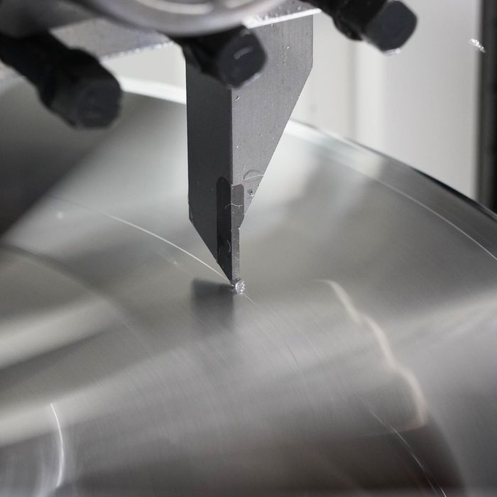 Токарний верстат з ЧПУ для відновлення ободів, коліс, країв, передків