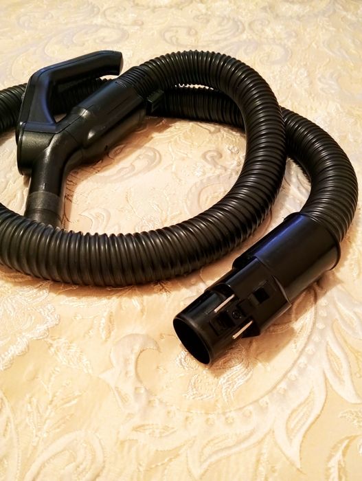 Шланг для пилососа.