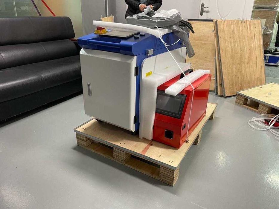 Лазерне зварювання сварка 4в1 1500w В НАЯВНОСТІ