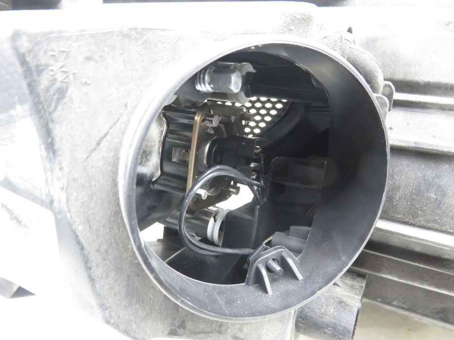 Lampa Prawa Przednia Vw Scirocco III
