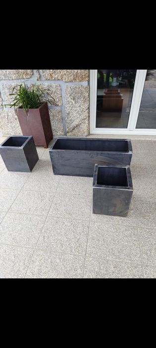 Vendo floreiras/vaseiras em aço corten mesmo sem enganos.