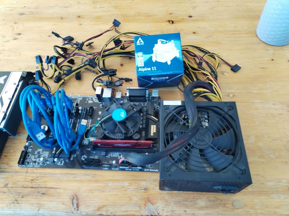 Placa mãe para computador (Gigabyte GA-H110-D3A)