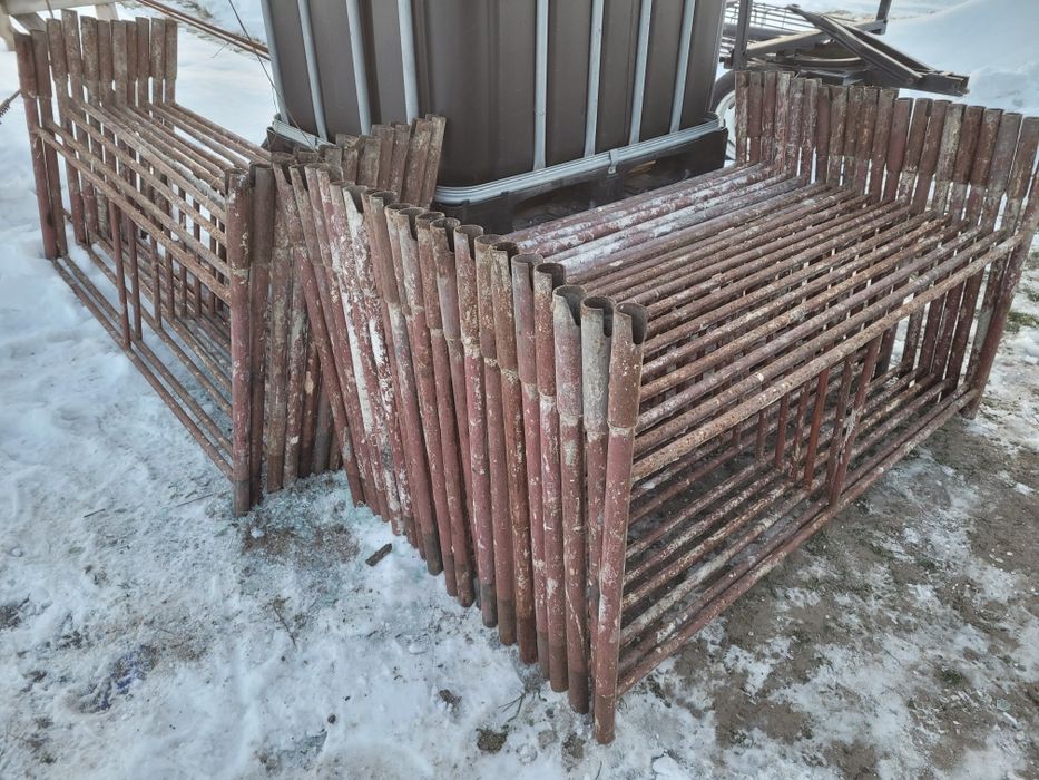 Rusztowania warszawskie 24 sztuki.