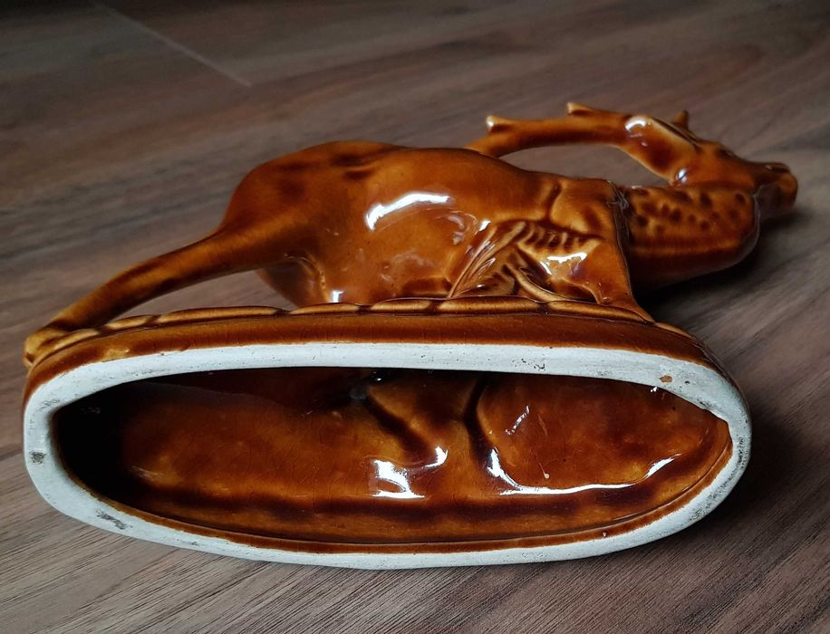 Ceramiczna figura, jeleń na rykowisku, klasyk PRL