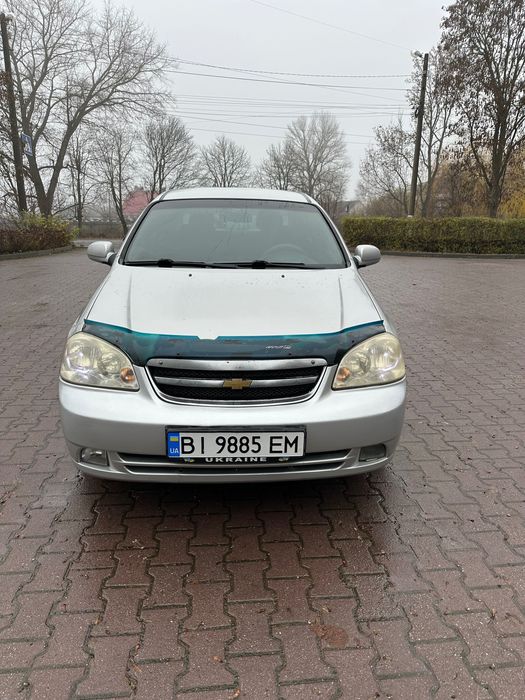 Продам шивроле лачеті 1.8
