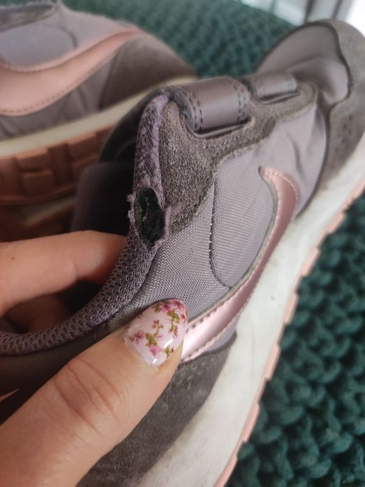 Buty Nike dziewczęce rozm. 33.5 = 32