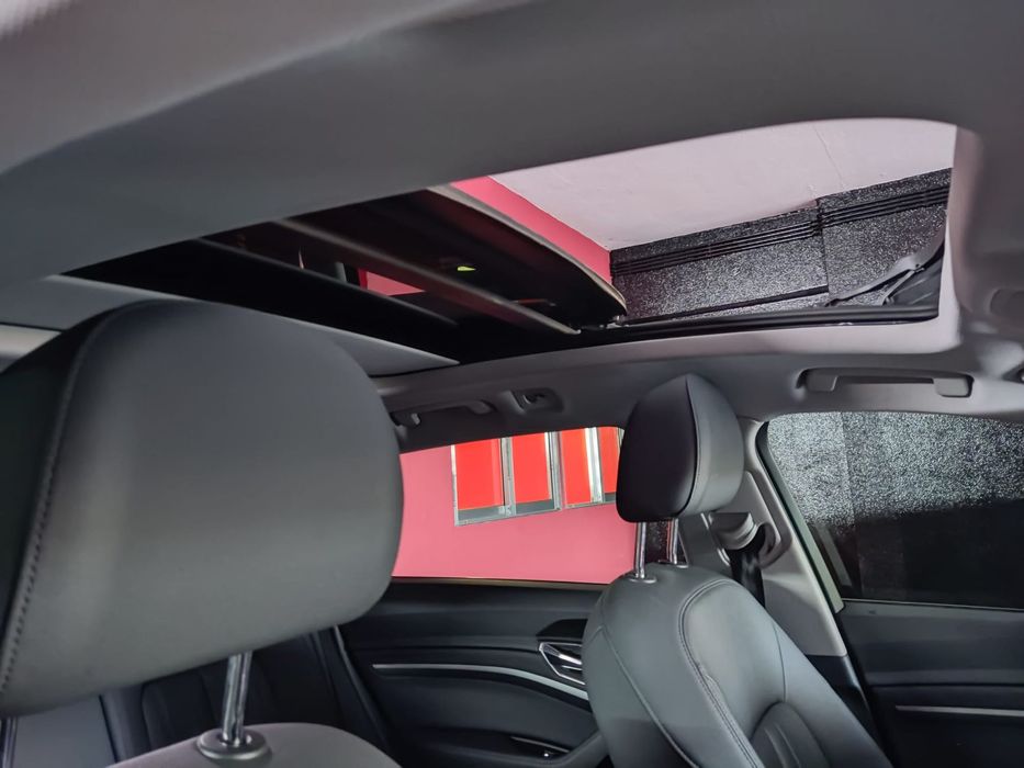 Audi e-tron 50 quattro