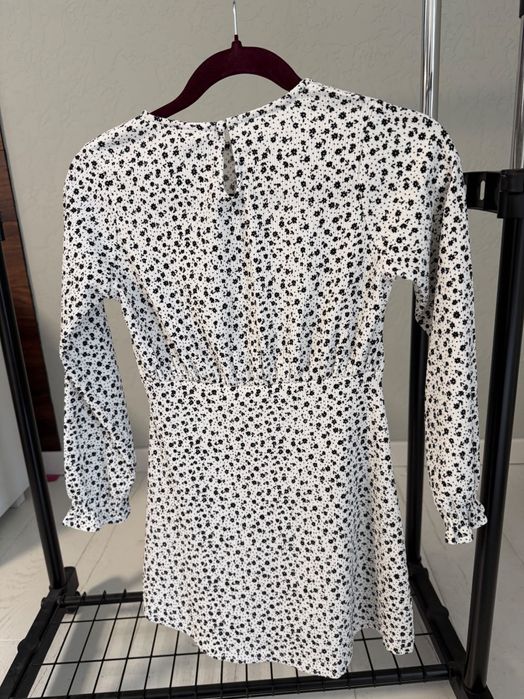 Стильна легенька сукня Zara 140р.