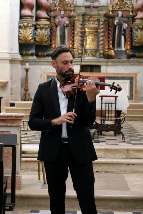 Professor de violino em Lisboa com mais de 20 anos de experiência,
